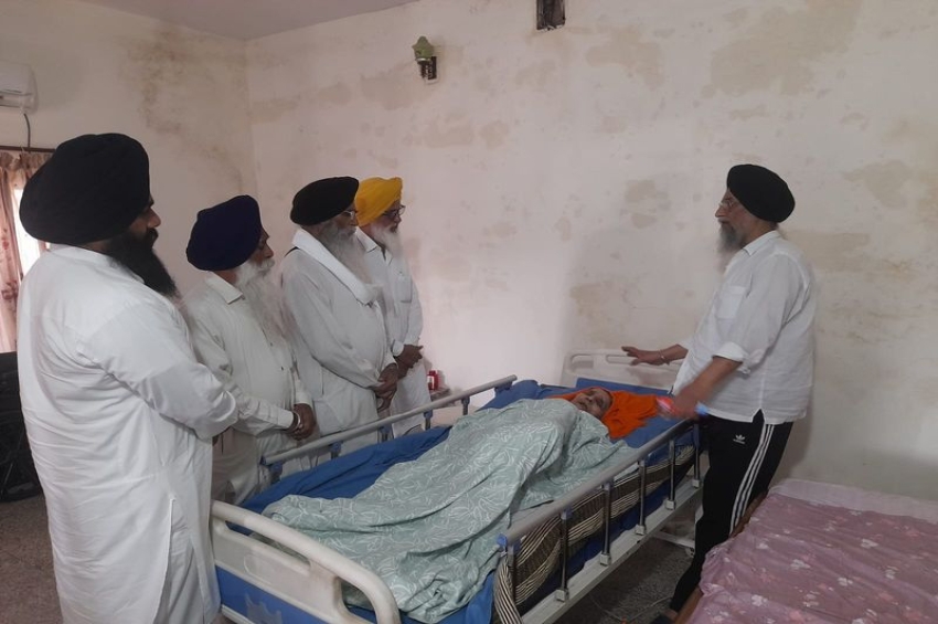 ਬੀਮਾਰ ਮਾਂ ਨੂੰ ਮਿਲਣ ਲਈ ਭਾਈ ਹਵਾਰਾ ਨੂੰ ਪੈਰੋਲ ਦਿੱਤੀ ਜਾਵੇ: ਧਾਮੀ